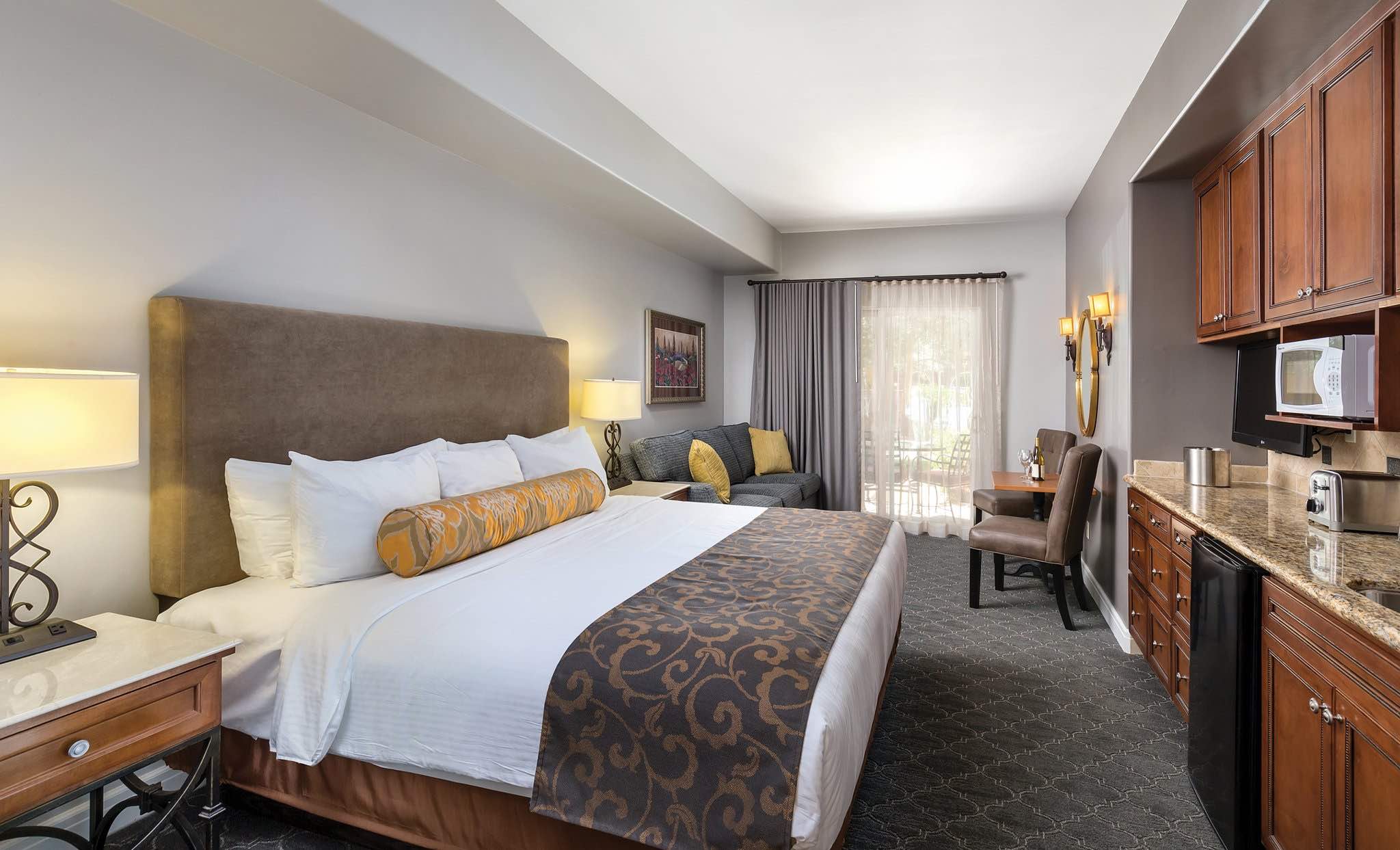 Vino Bello Resort luxury napa hotels bedroom